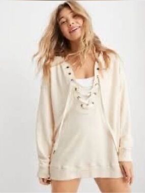 NWOT Aerie Lace-Up Oversized Crew | Vintage Vanilla ☁️✨